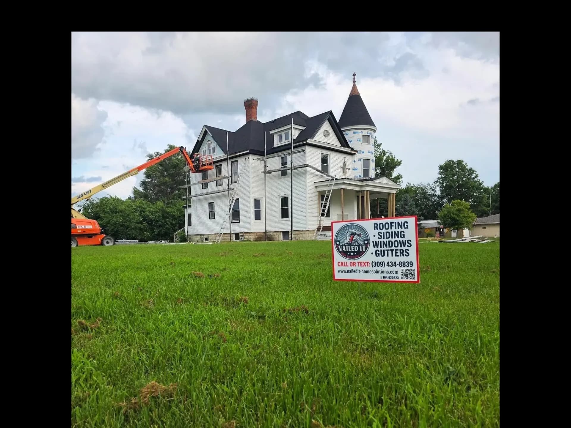 white house with sign